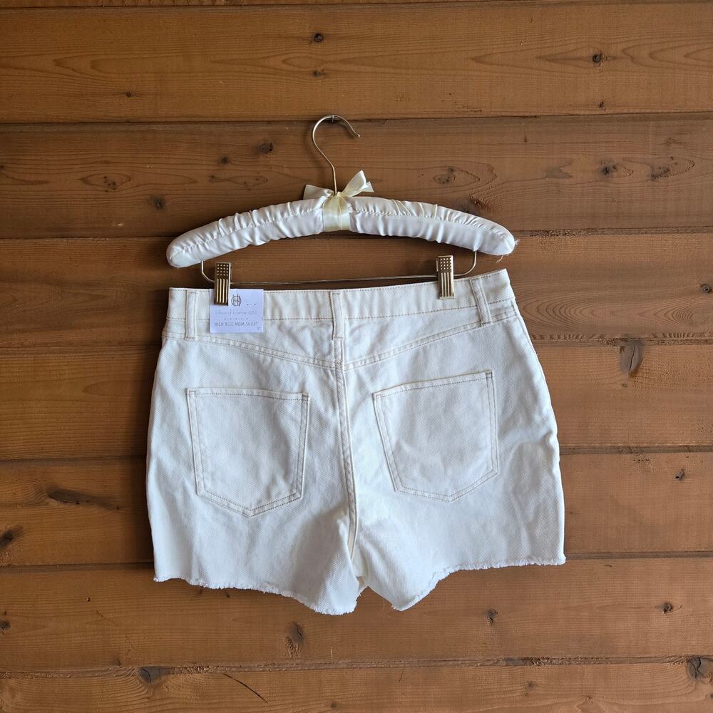 House of Harlow 1960 Jean Mom Short NWT 27 High Rise Cream Boho Denim Western - Picture 4 of 5